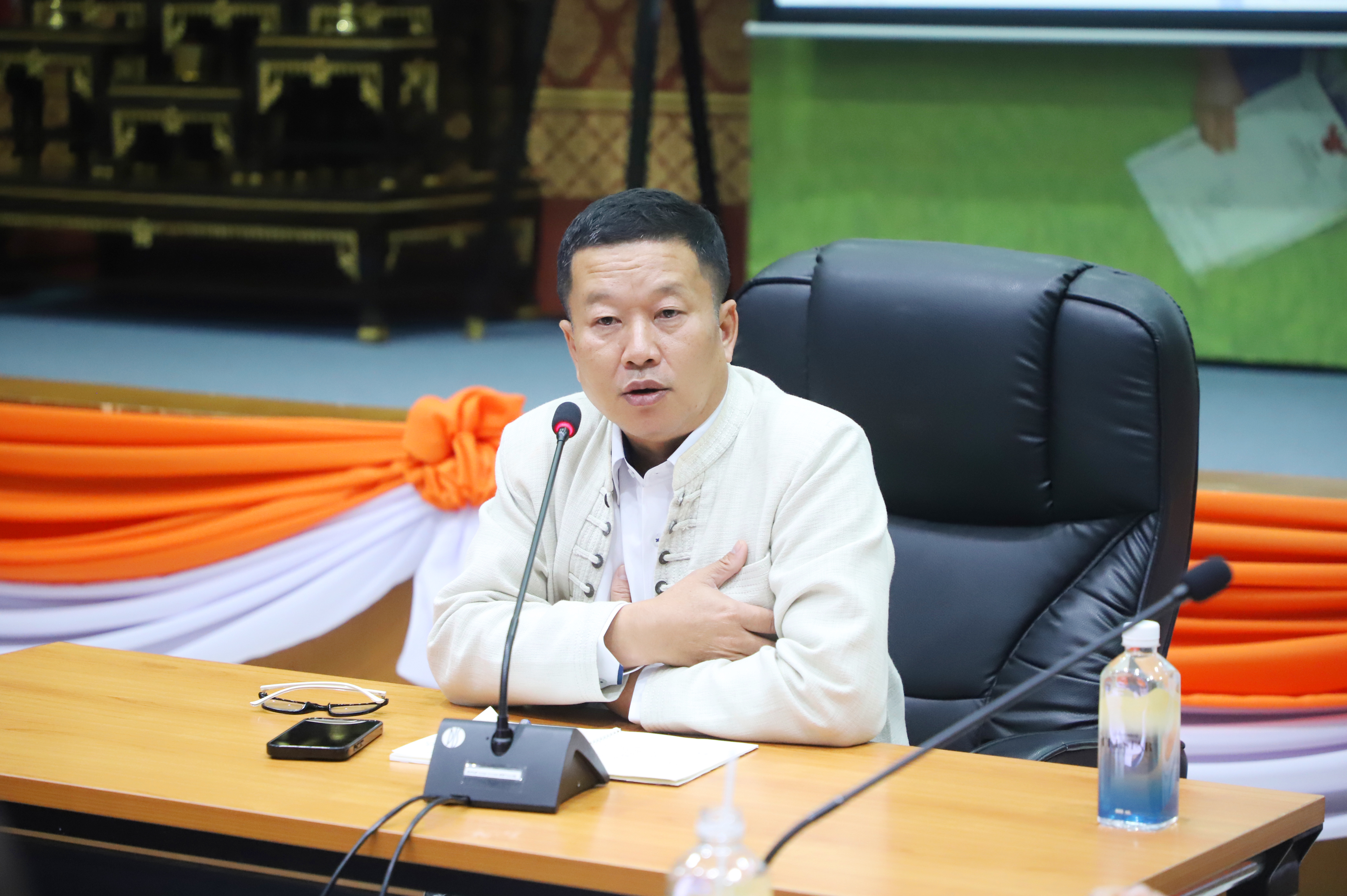 title - สำนักบริหารกองทุน (สบท.)  จัดการประชุมภายใน เพื่อติดตามเร่งรัดการดำเนินงานตามกรอบหน้าที่และตัวชี้วัด